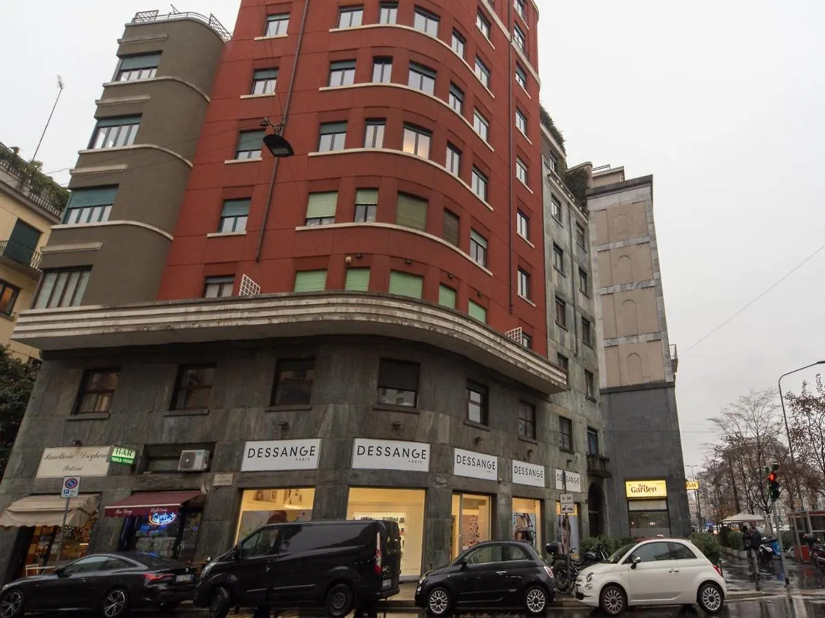 The Best Rent - Stylish One-Bedroom Apartment In Corso Di Porta Vittoria Milan