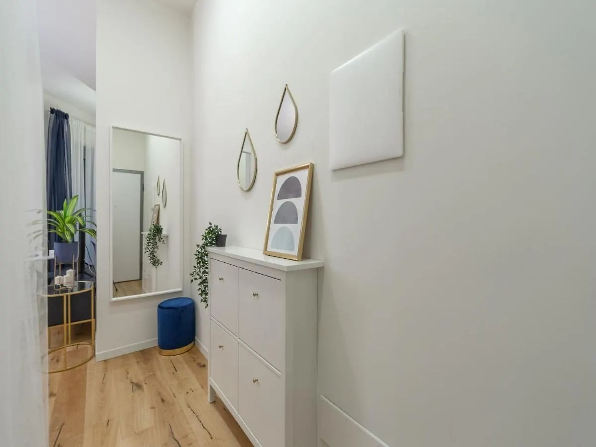 The Best Rent - Stylish One-Bedroom Apartment In Corso Di Porta Vittoria Milan