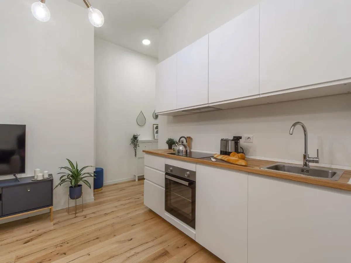The Best Rent - Stylish One-Bedroom Apartment In Corso Di Porta Vittoria Milan